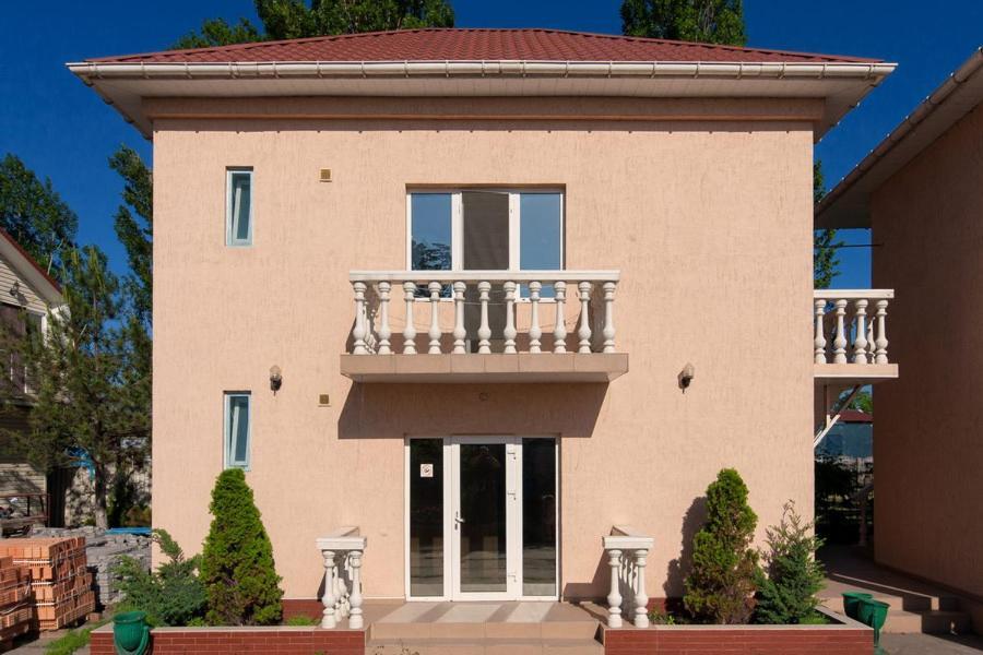 Hawaii Hotel Zatoka Exterior photo